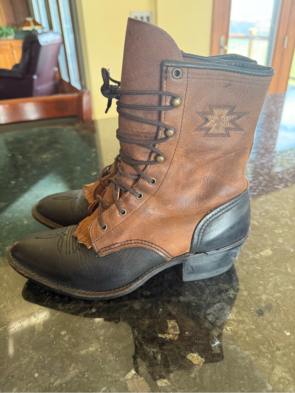 VTG Abilene Womens Kiltie PACKER Prairie Leather LACE UP Boots Western Aztec